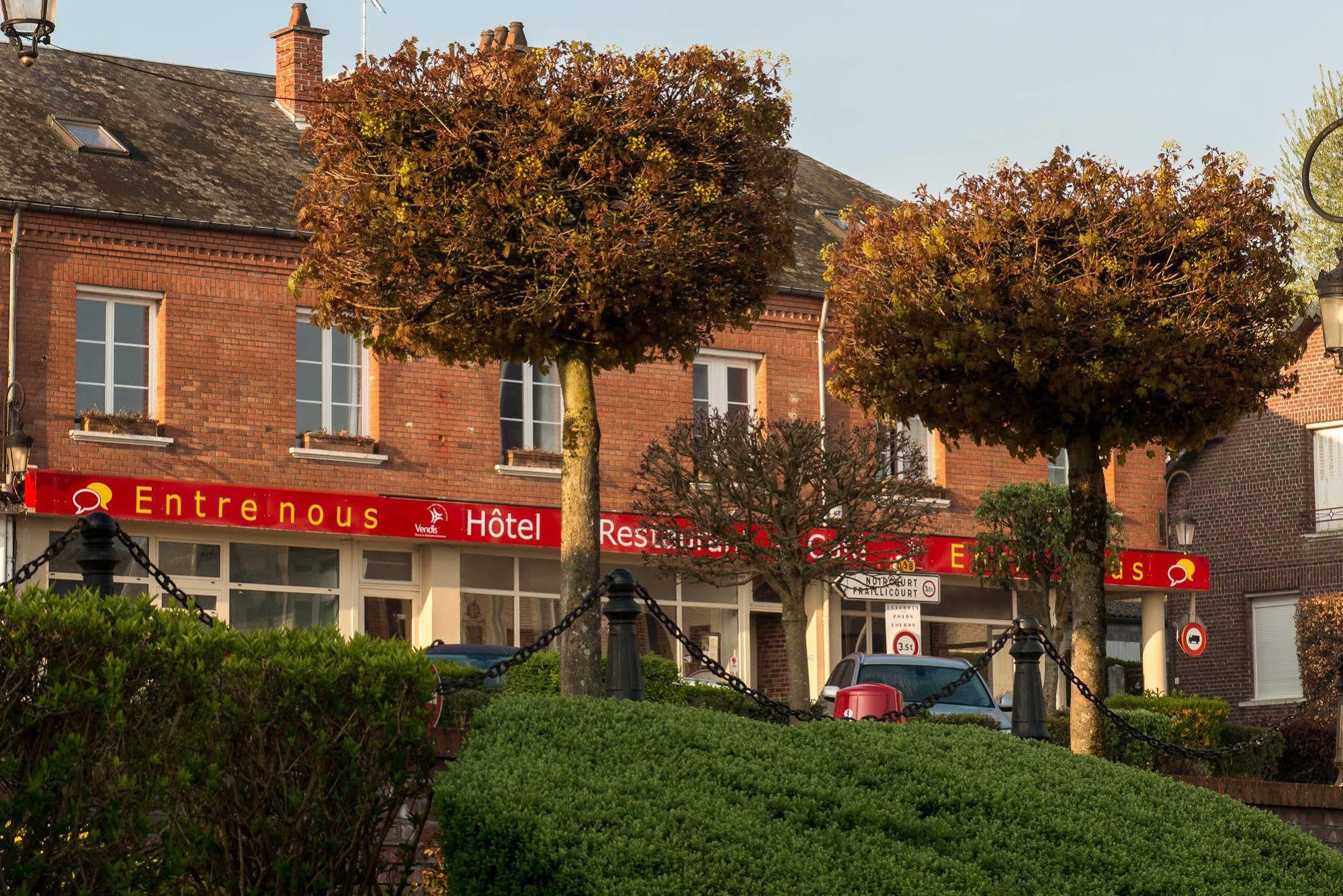 Entre Nous Hotel Rozoy-sur-Serre Exterior foto
